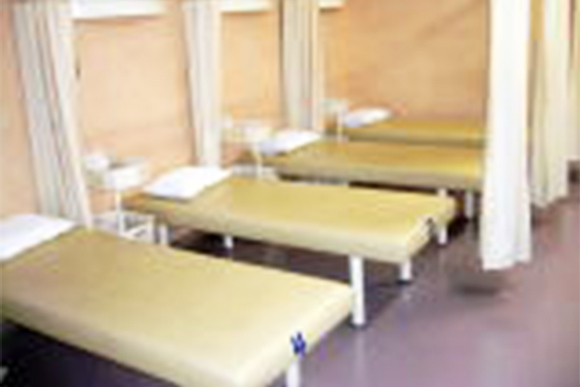 おおや整形外科医院　処置室、手術室・ギプス室